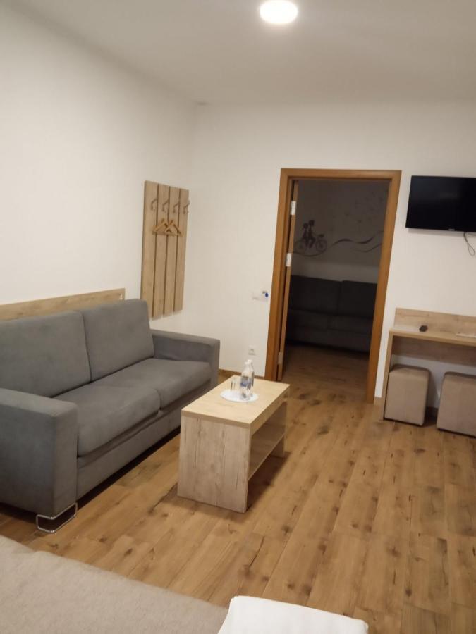 Hotel Bonus Kołomyja Zewnętrze zdjęcie